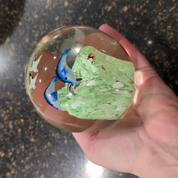 Art Glass Paperweight - Picture 5 of 5